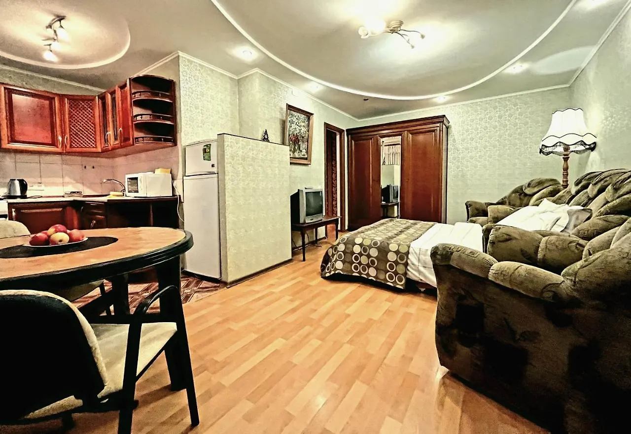 Квартира с большой верандой на Белецкого возле ISIDA, Шалимова, cozy flat on Beletskogo Street Киев Украина